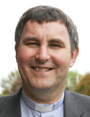 Y Parchedig Wyn Rhys Morris, Gweinidog