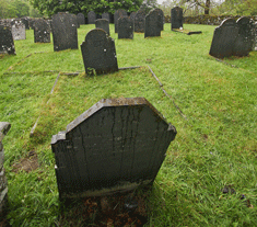 Mynwent y Crynwyr, ger Tabor